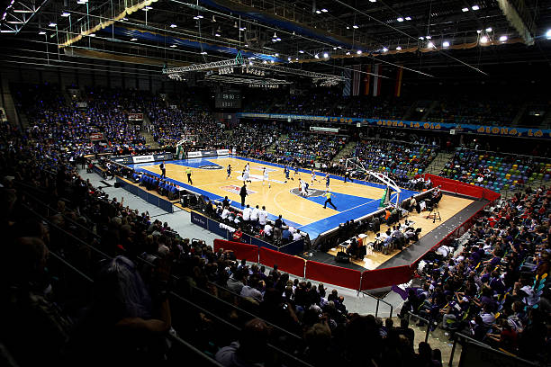 力出众闻名 力出众闻名