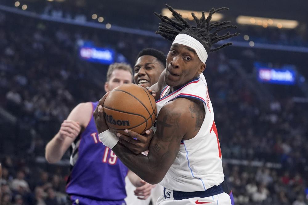 疑为球迷提 疑为球迷提