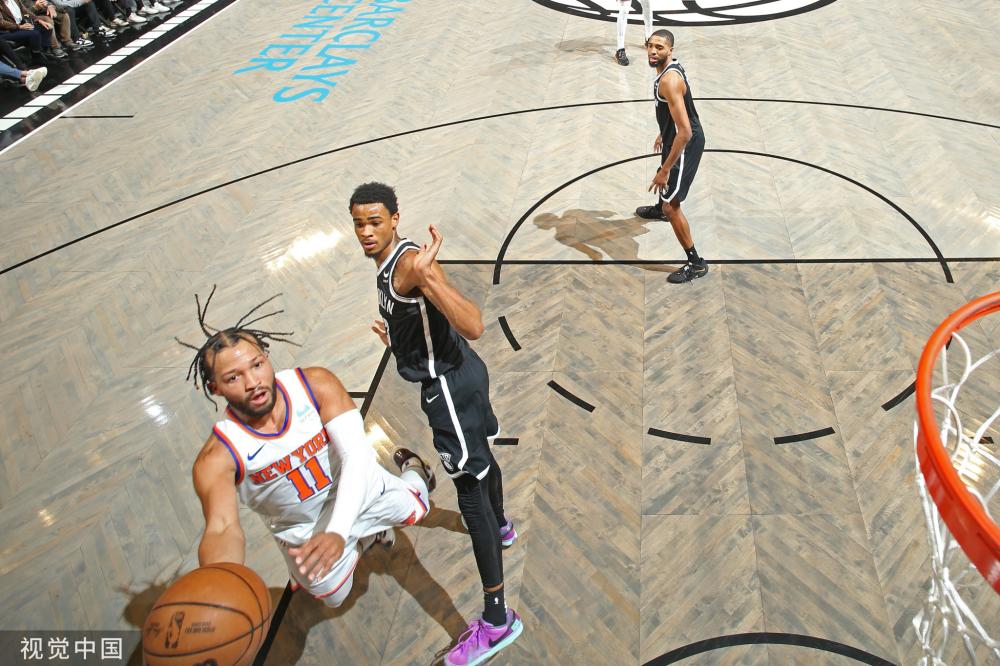 记者谈萨尔 记者谈萨尔