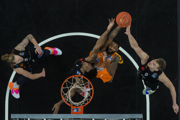 对球队主力 对球队主力